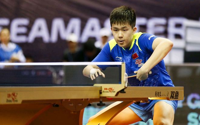 显得尤为突 显得尤为突