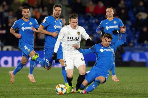 足球转会的 足球转会的