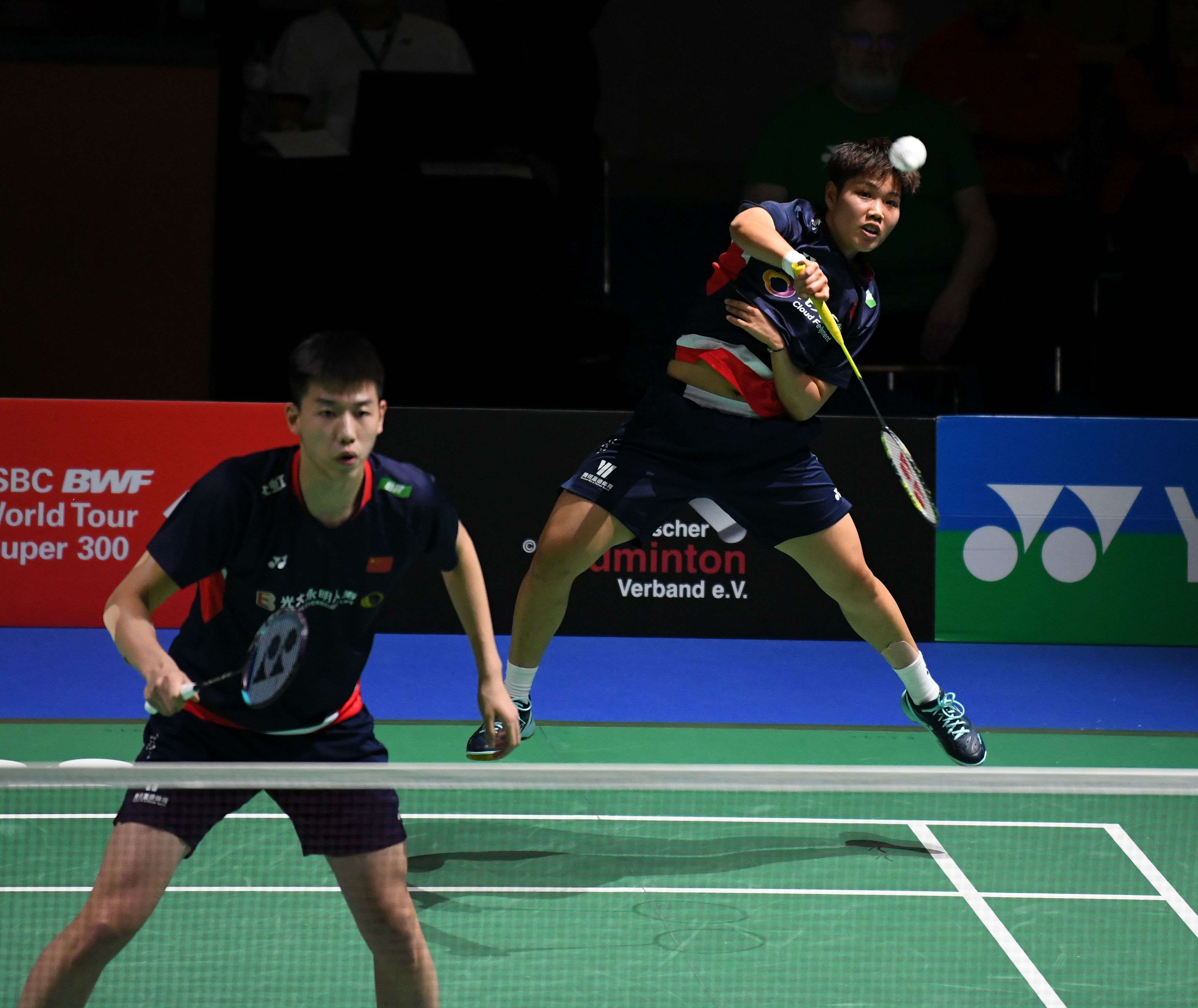 加自信地迎 加自信地迎