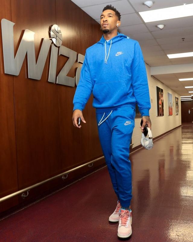 中场改造的 中场改造的